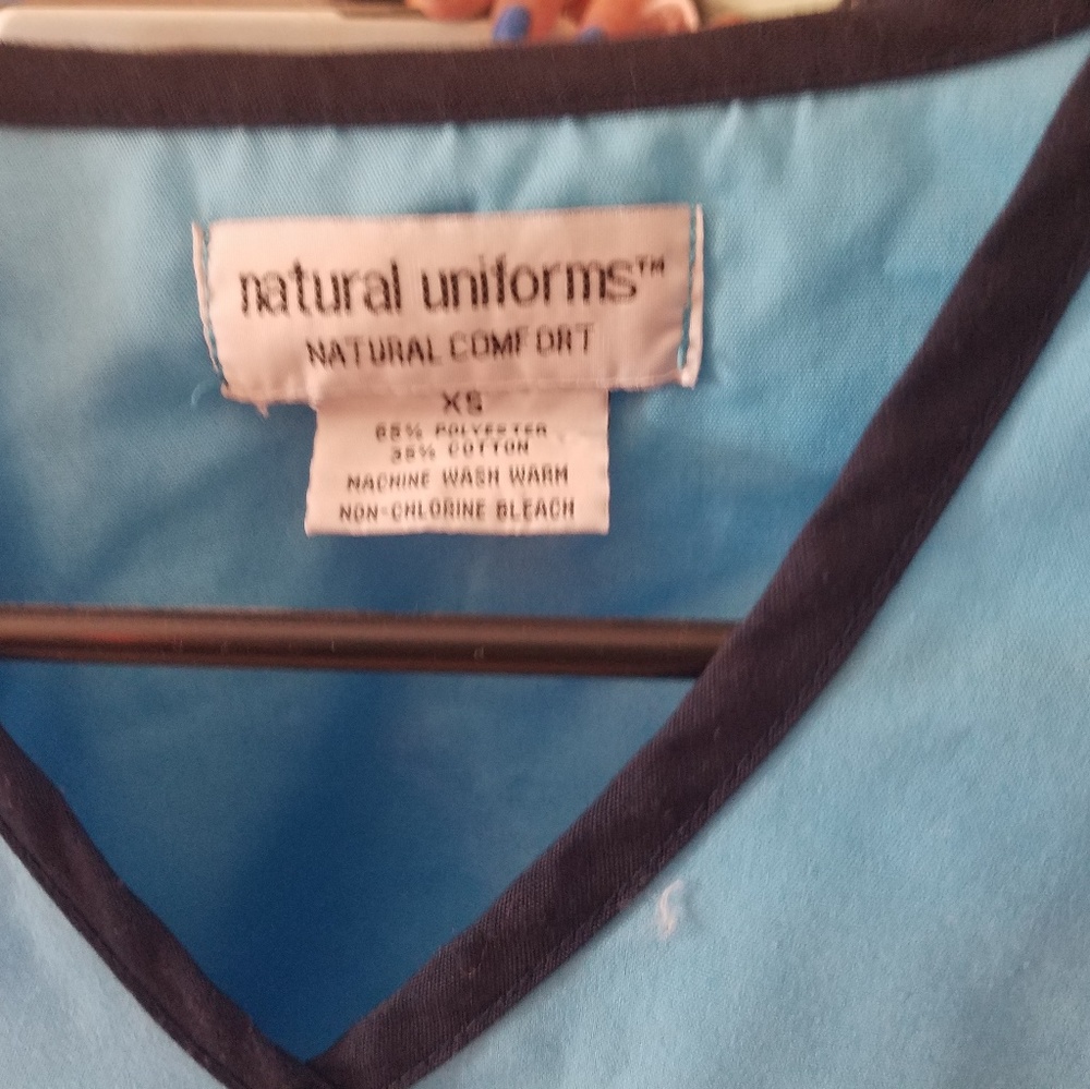 Scrub top - Picture 2 of 2